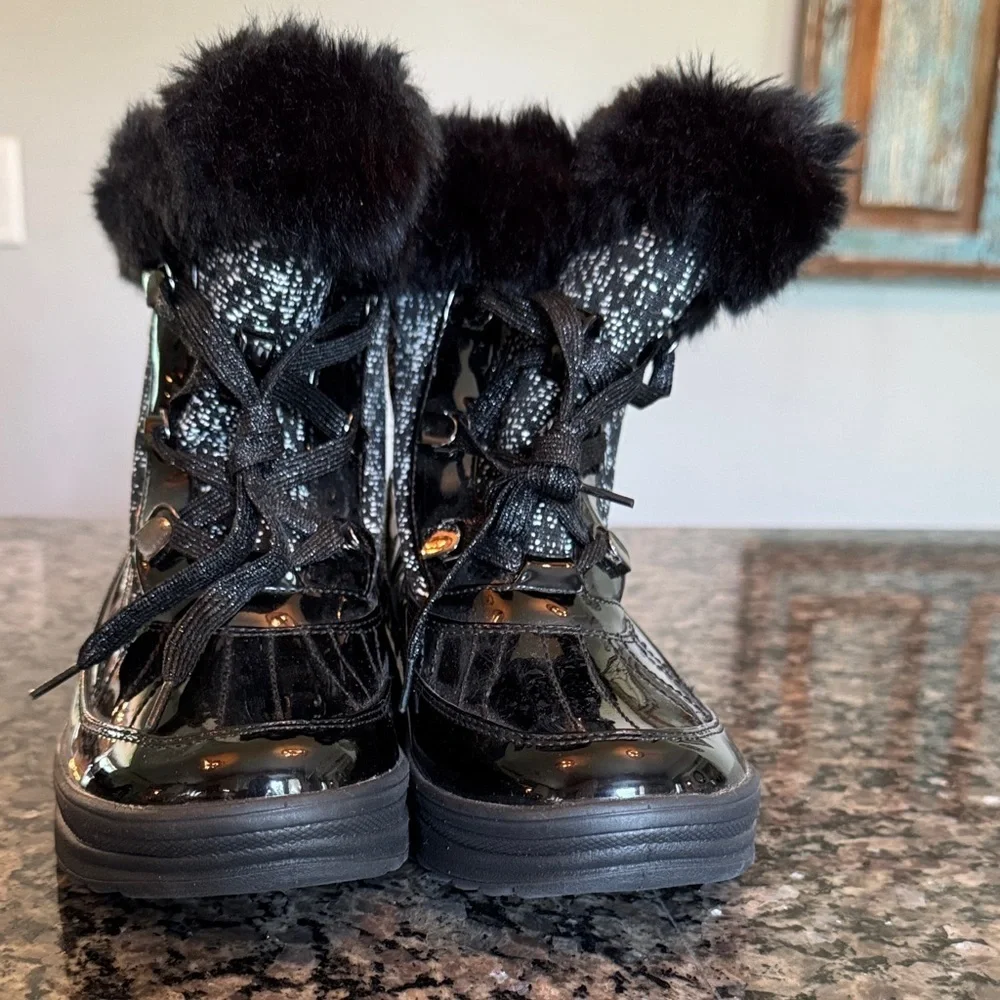 Anne Klein Black and Gray Winter Boots EUC 7.5